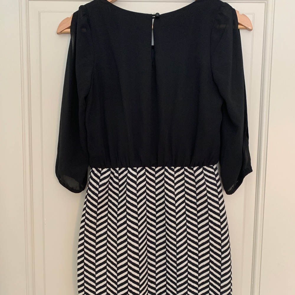 Black Patterned Mini Dress - Picture 6 of 6